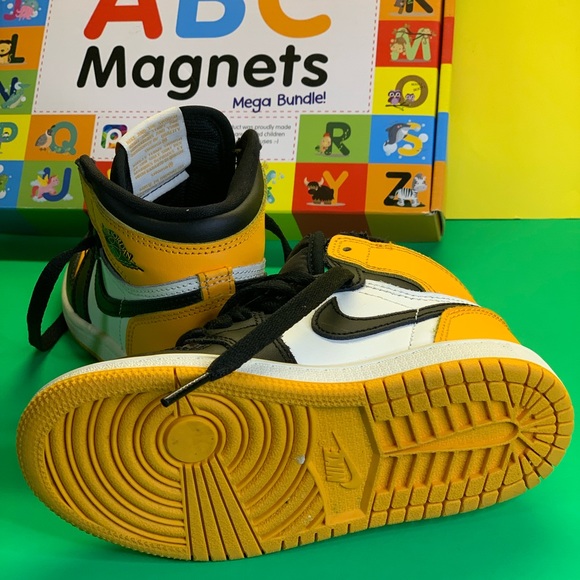 Jordan 1 Retro OG Toddler Sneakers - Picture 4 of 6